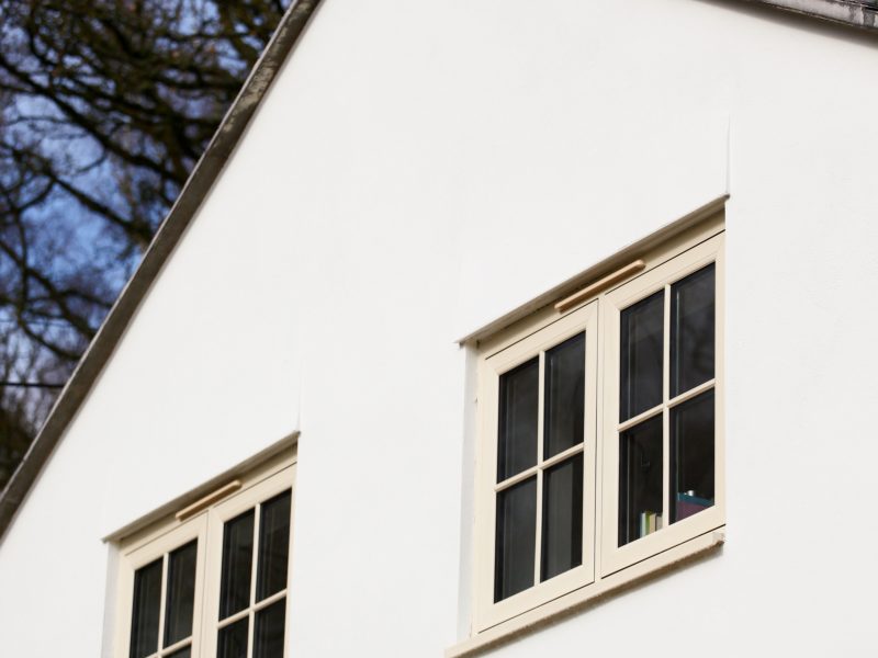 6 Signs That It’s Time to Replace Your Windows
